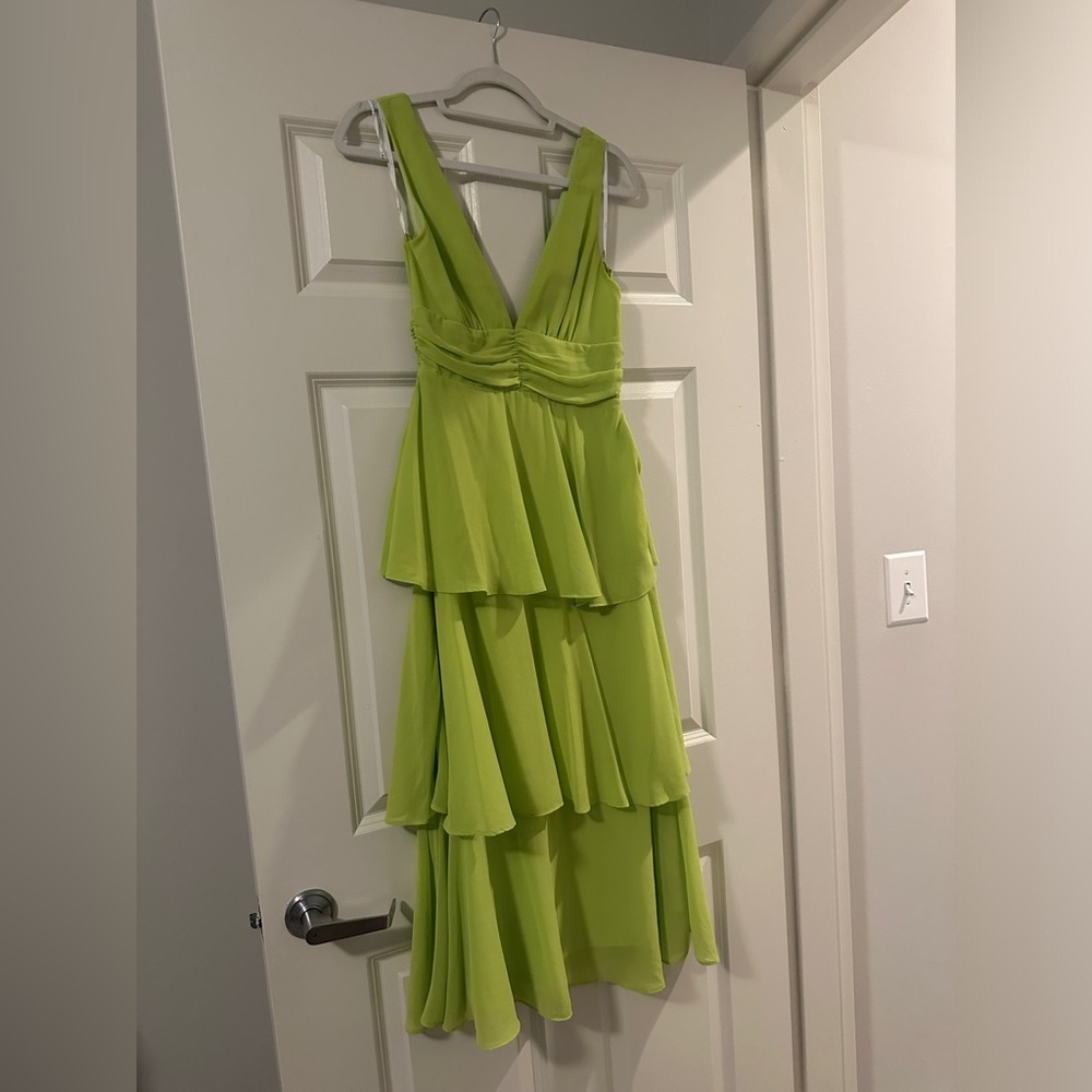 GREEN DRESS - Picture 2 of 3